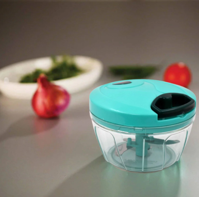 Handy Mini Plastic Vegetable Chopper Cutter, Onion Chopper Vegetables for Kitchen Accessories with 3 Blades