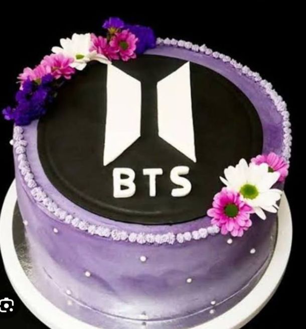 Semi Fondant Theme Cake